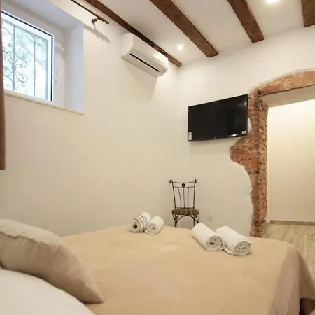 Misel Apartment Split